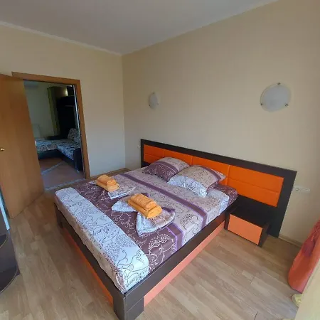 Romana Apartment Elenite